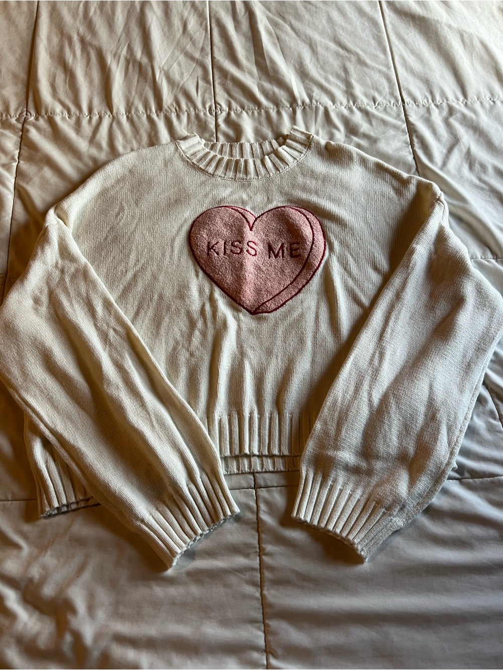 Jessica Simpson Cream Crewneck Sweater with Pink Heart 'KISS ME'